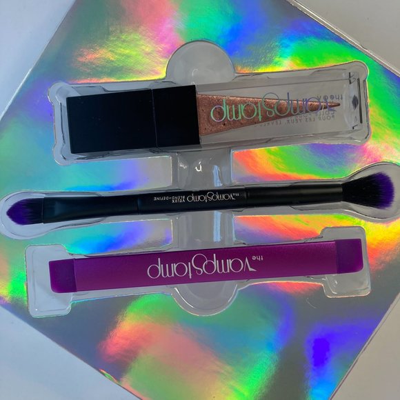 Vamp Stamp Vignette III Conquer The Cut Crease Beyond Basic Metallic Glitter - Picture 3 of 11